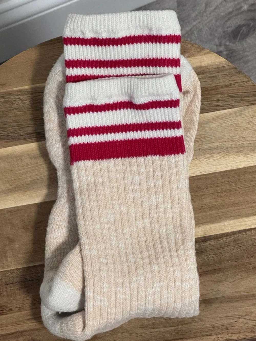 Ivy Ellis The Torrisdale Striped Ribbed Socks Red Cream Unisex OS